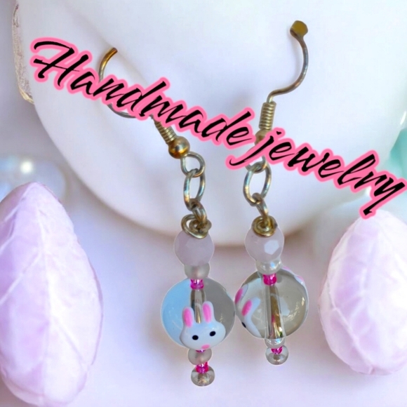 Earrings - Picture 1 of 1